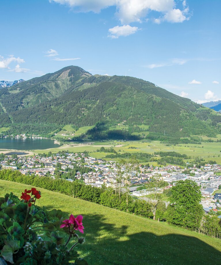 Mountain landscape and great view from the apartment balcony | © Private